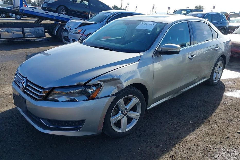 Продам Volkswagen Passat B7 SE 2013 года в Киеве