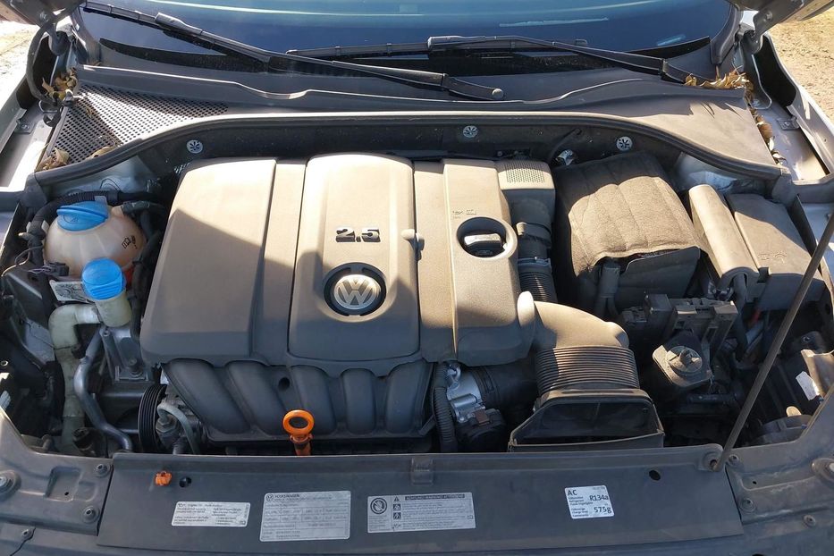 Продам Volkswagen Passat B7 SE 2013 года в Киеве
