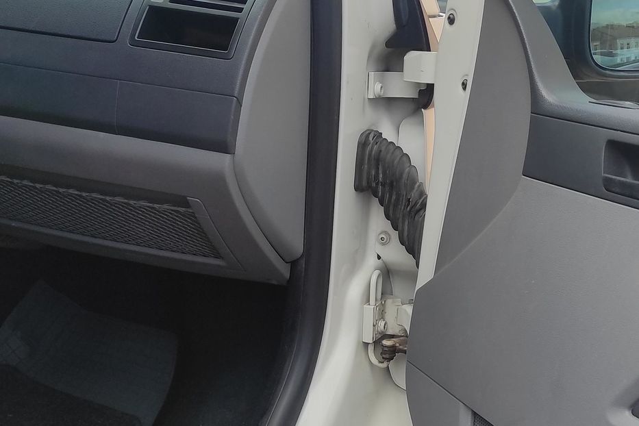 Продам Volkswagen T5 (Transporter) пасс. Т5 2007 года в Днепре