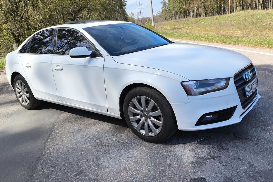 Продам Audi A4 B8 2012 года в Чернигове