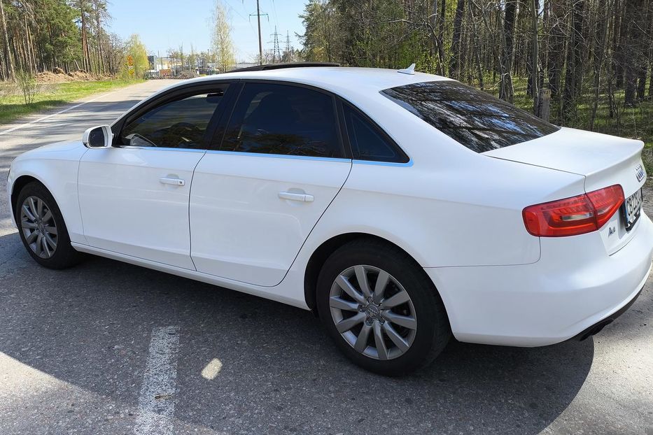 Продам Audi A4 B8 2012 года в Чернигове