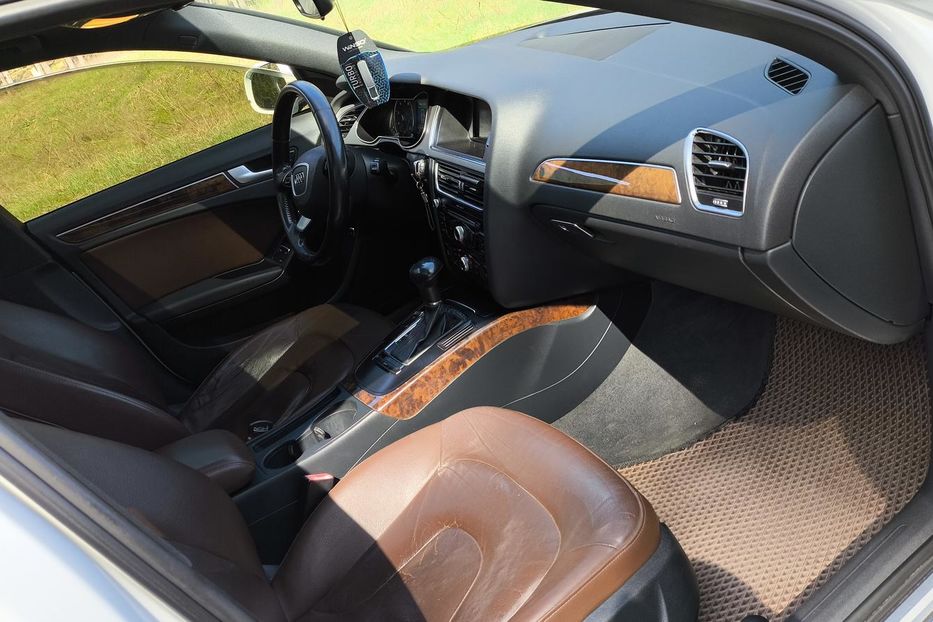 Продам Audi A4 B8 2012 года в Чернигове