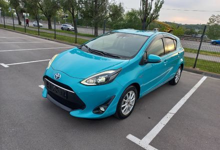 Продам Toyota Prius G SOFT LEATHER SELECTION 2018 года в Киеве