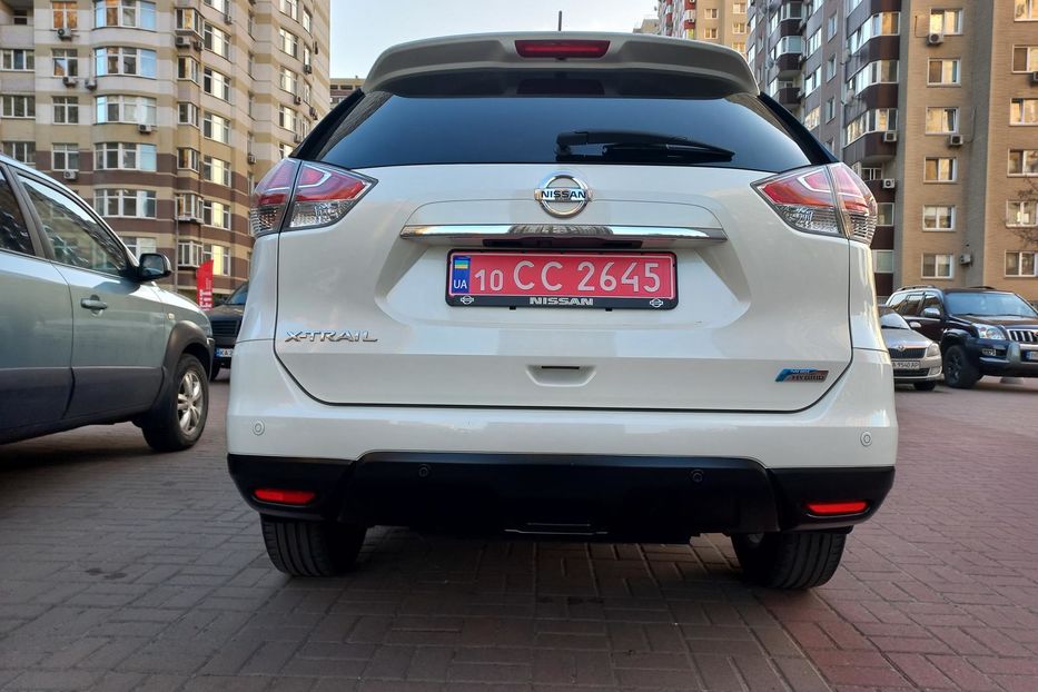 Продам Nissan X-Trail T-32 ГІБРИД 2015 года в Киеве