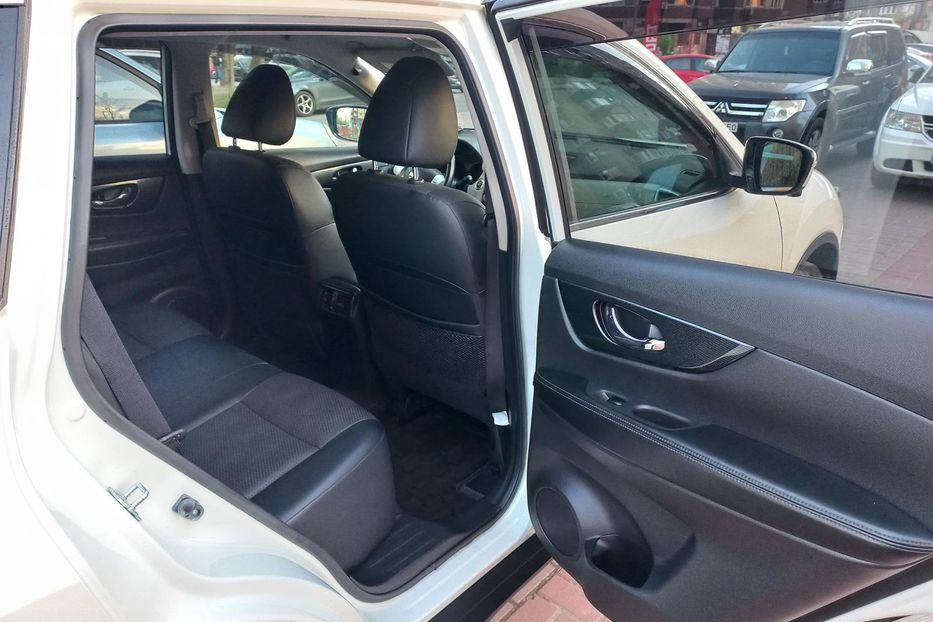Продам Nissan X-Trail T-32 ГІБРИД 2015 года в Киеве