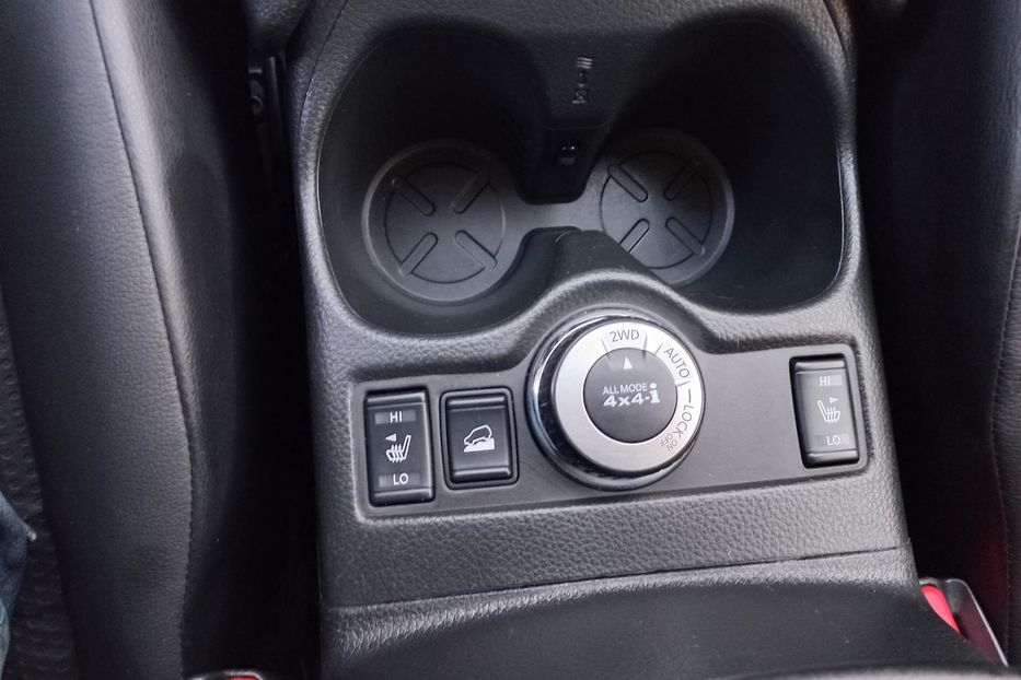 Продам Nissan X-Trail T-32 ГІБРИД 2015 года в Киеве