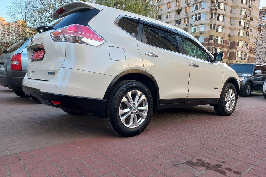 Продам Nissan X-Trail T-32 ГІБРИД 2015 года в Киеве