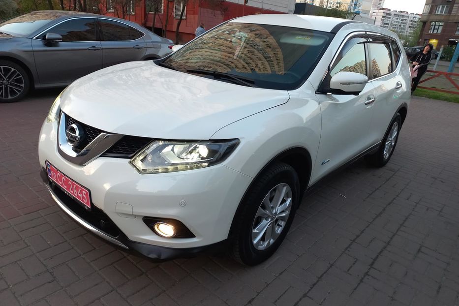 Продам Nissan X-Trail T-32 ГІБРИД 2015 года в Киеве