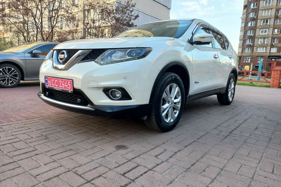 Продам Nissan X-Trail T-32 ГІБРИД 2015 года в Киеве