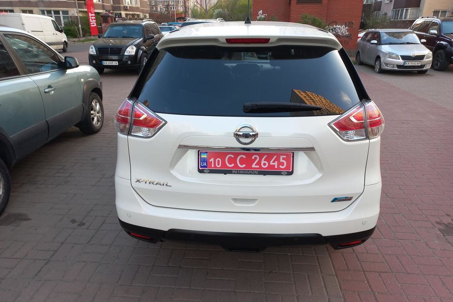 Продам Nissan X-Trail T-32 ГІБРИД 2015 года в Киеве
