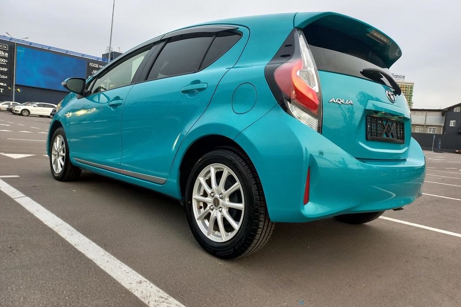 Продам Toyota Prius G SOFT LEATHER SELECTION 2018 года в Киеве