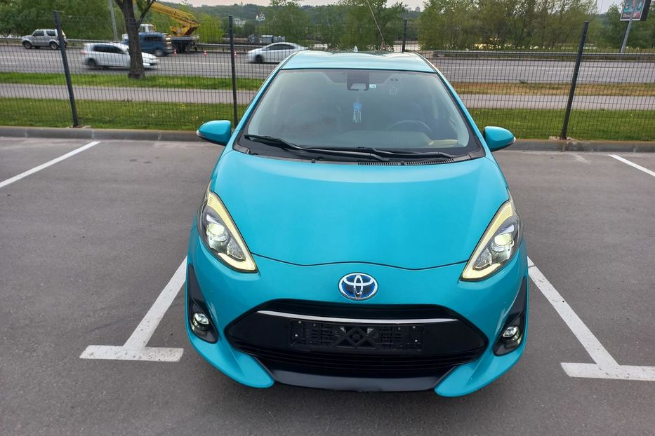 Продам Toyota Prius G SOFT LEATHER SELECTION 2018 года в Киеве