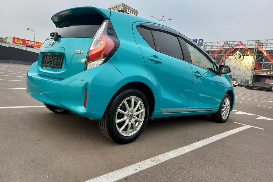 Продам Toyota Prius G SOFT LEATHER SELECTION 2018 года в Киеве