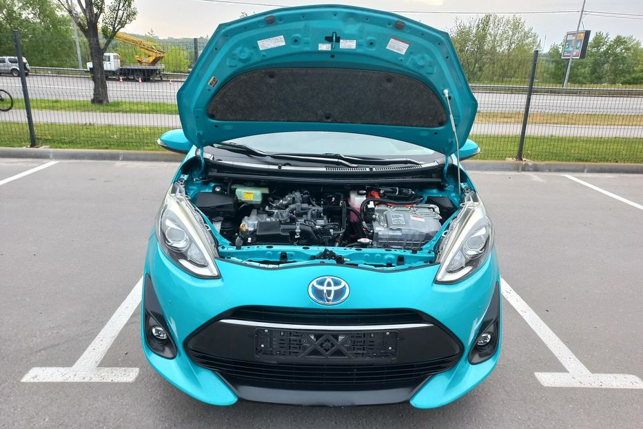 Продам Toyota Prius G SOFT LEATHER SELECTION 2018 года в Киеве