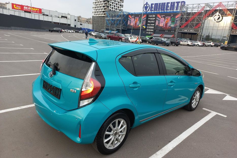 Продам Toyota Prius G SOFT LEATHER SELECTION 2018 года в Киеве