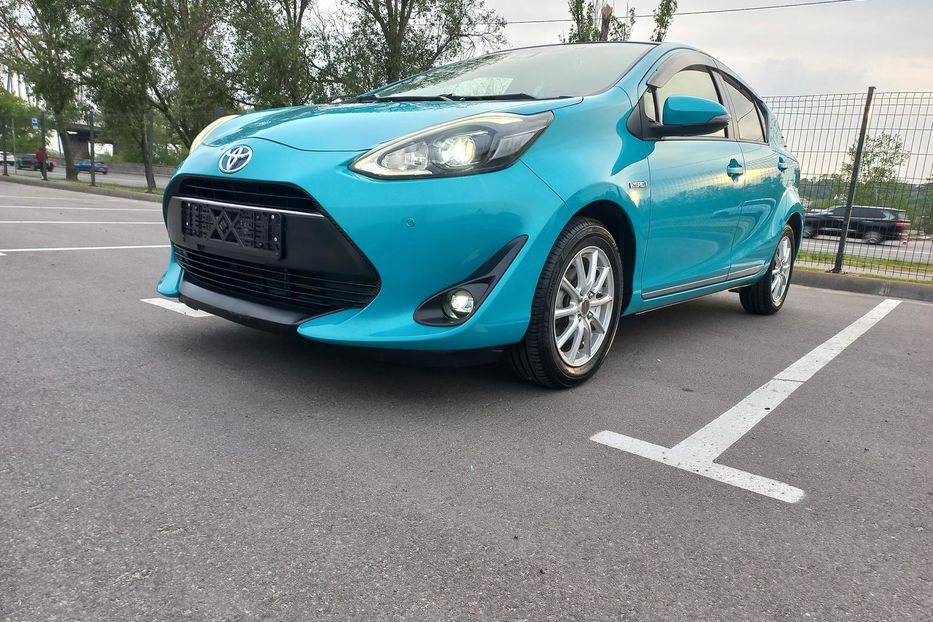 Продам Toyota Prius G SOFT LEATHER SELECTION 2018 года в Киеве
