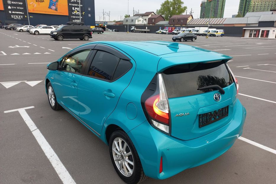 Продам Toyota Prius G SOFT LEATHER SELECTION 2018 года в Киеве