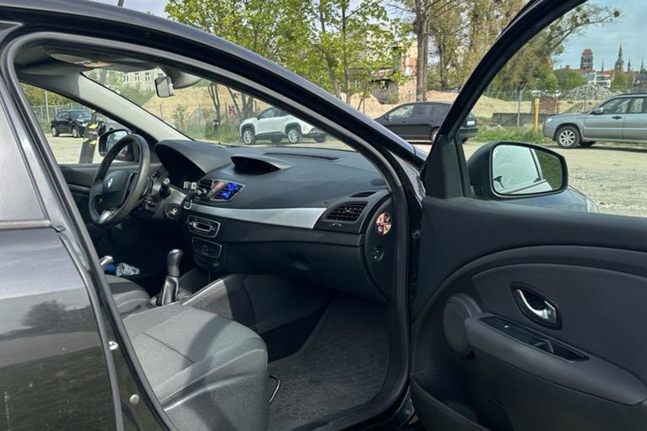 Продам Renault Fluence  1 2010 года в Киеве