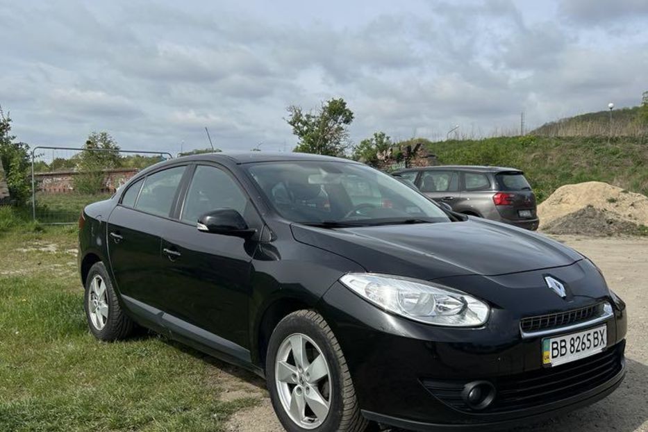 Продам Renault Fluence  1 2010 года в Киеве