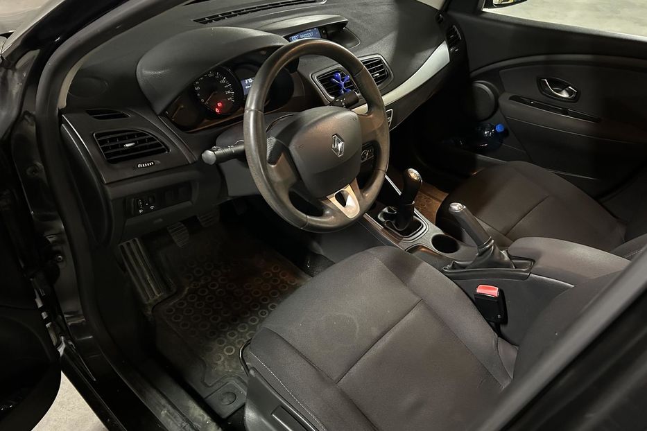 Продам Renault Fluence  1 2010 года в Киеве
