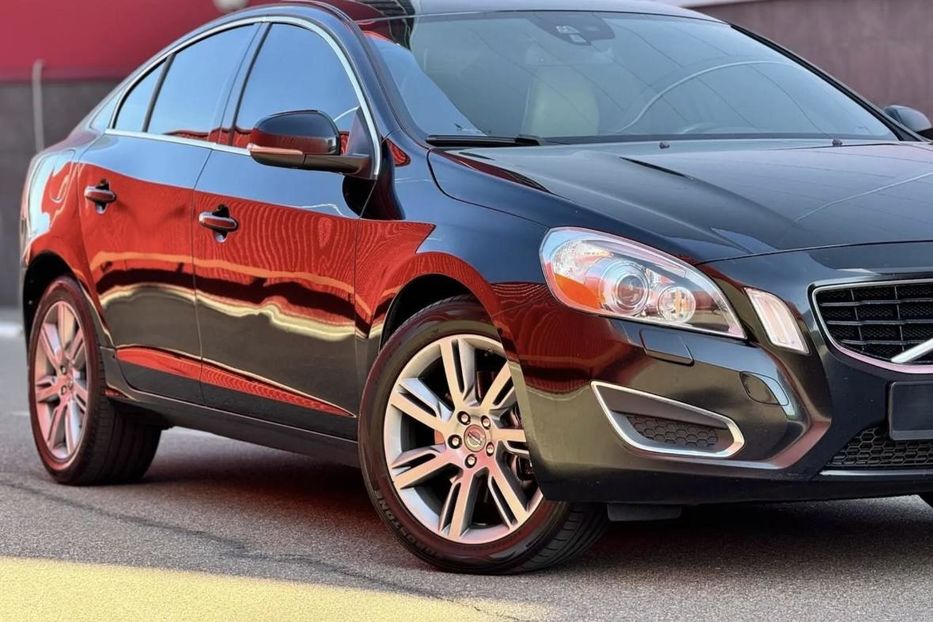 Продам Volvo S60 Summum 2012 года в Киеве