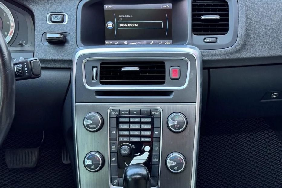 Продам Volvo S60 Summum 2012 года в Киеве