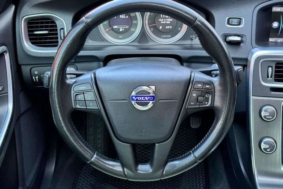 Продам Volvo S60 Summum 2012 года в Киеве