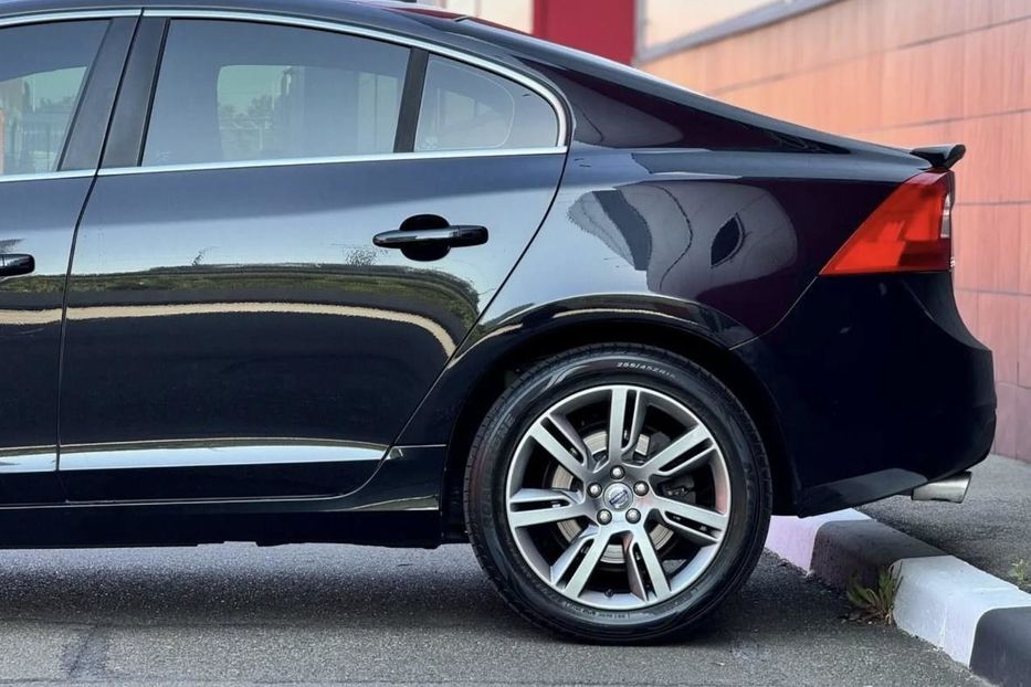Продам Volvo S60 Summum 2012 года в Киеве