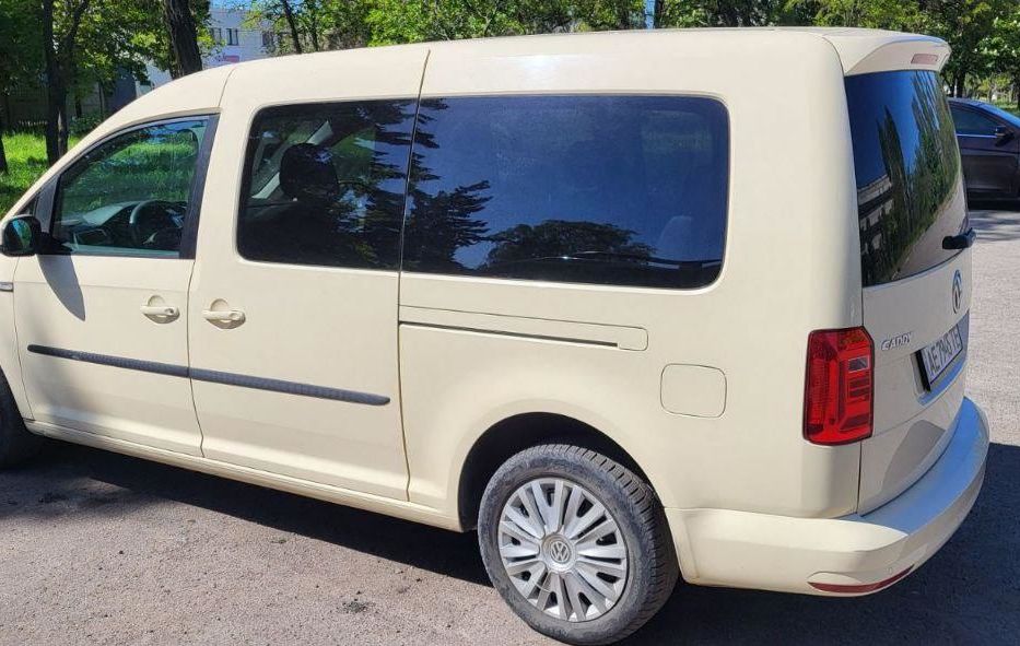 Продам Volkswagen Caddy пасс. 2.0TDI DSG (150 л.с.) 2015 года в Днепре