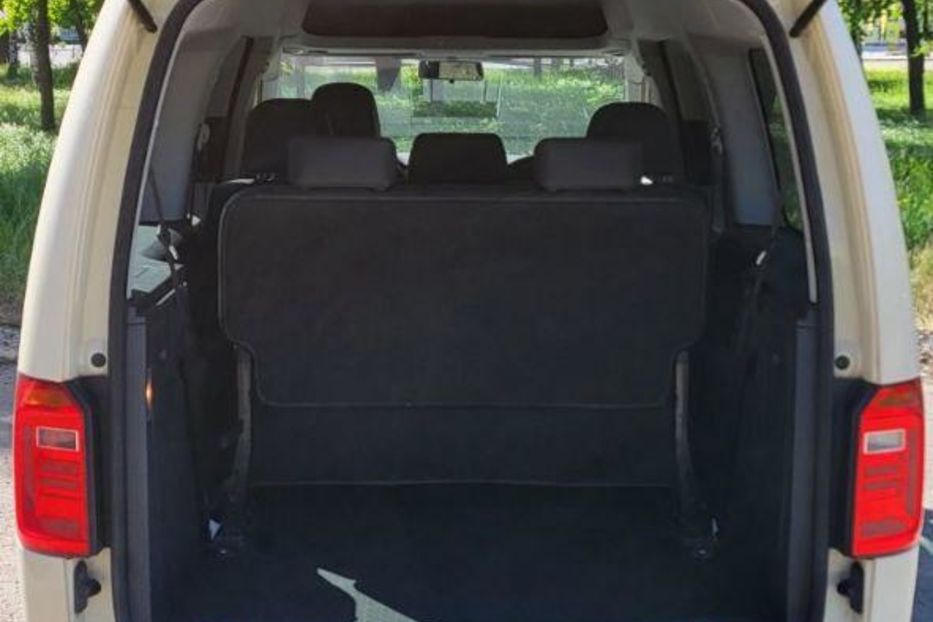 Продам Volkswagen Caddy пасс. 2.0TDI DSG (150 л.с.) 2015 года в Днепре