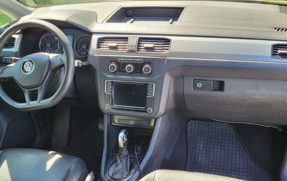 Продам Volkswagen Caddy пасс. 2.0TDI DSG (150 л.с.) 2015 года в Днепре