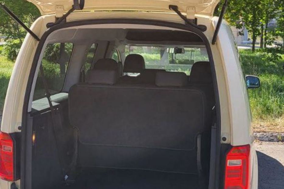 Продам Volkswagen Caddy пасс. 2.0TDI DSG (150 л.с.) 2015 года в Днепре