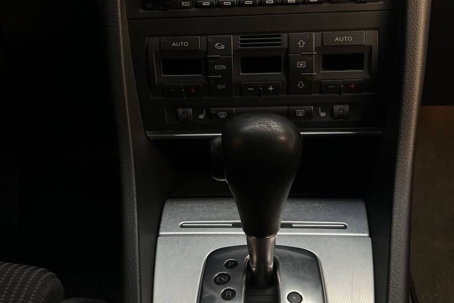 Продам Audi A4 B7 2005 года в Луцке