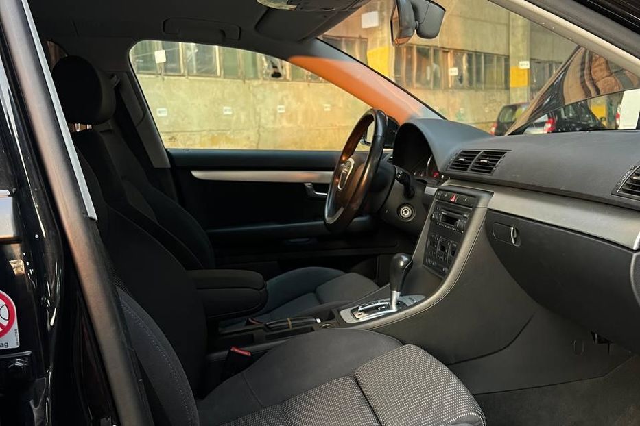 Продам Audi A4 B7 2005 года в Луцке