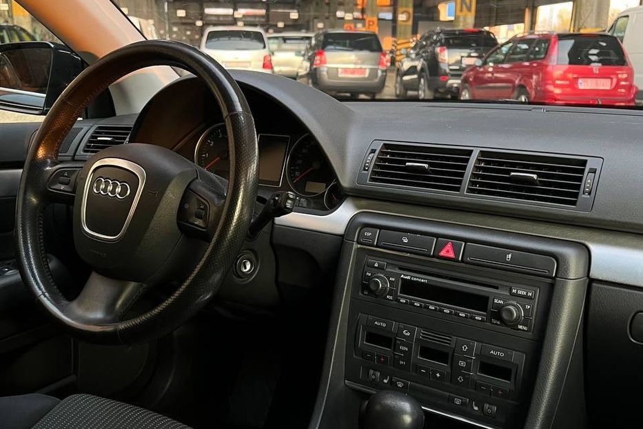 Продам Audi A4 B7 2005 года в Луцке