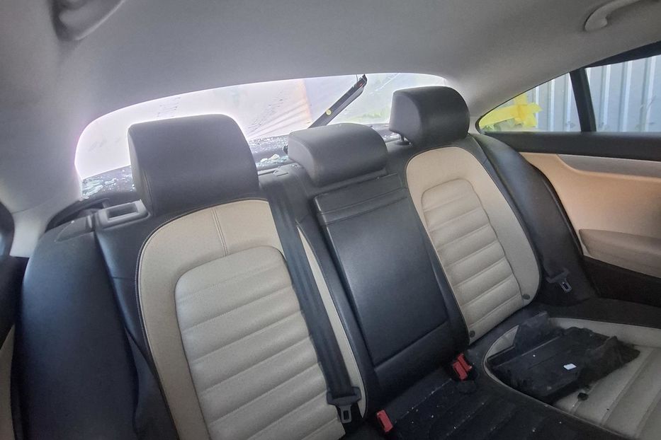 Продам Volkswagen Passat CC R-line 2012 года в Харькове