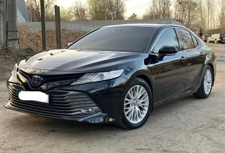 Продам Toyota Camry Premium  2020 года в Киеве