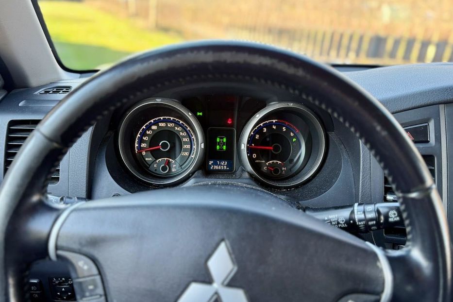 Продам Mitsubishi Pajero 2007 года в г. Кривой Рог, Днепропетровская область