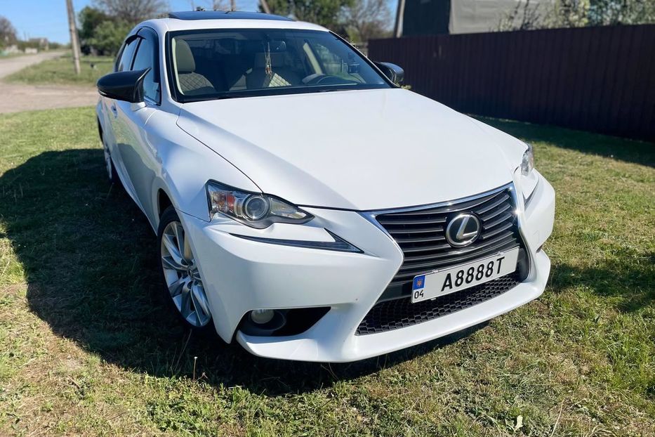 Продам Lexus IS 250 2013 года в Киеве