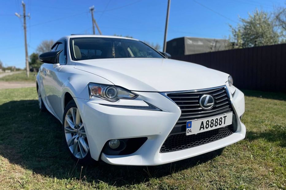 Продам Lexus IS 250 2013 года в Киеве