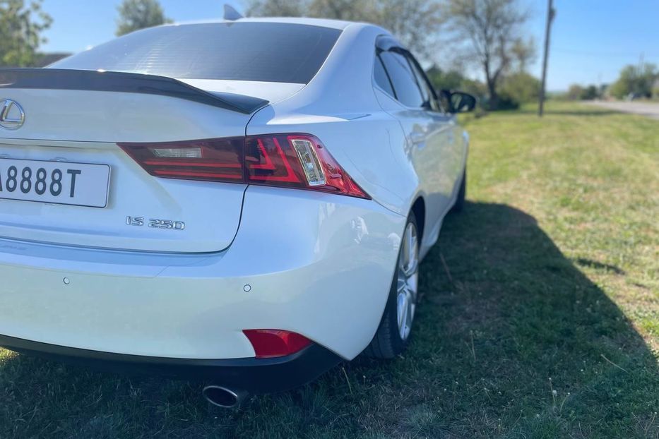 Продам Lexus IS 250 2013 года в Киеве