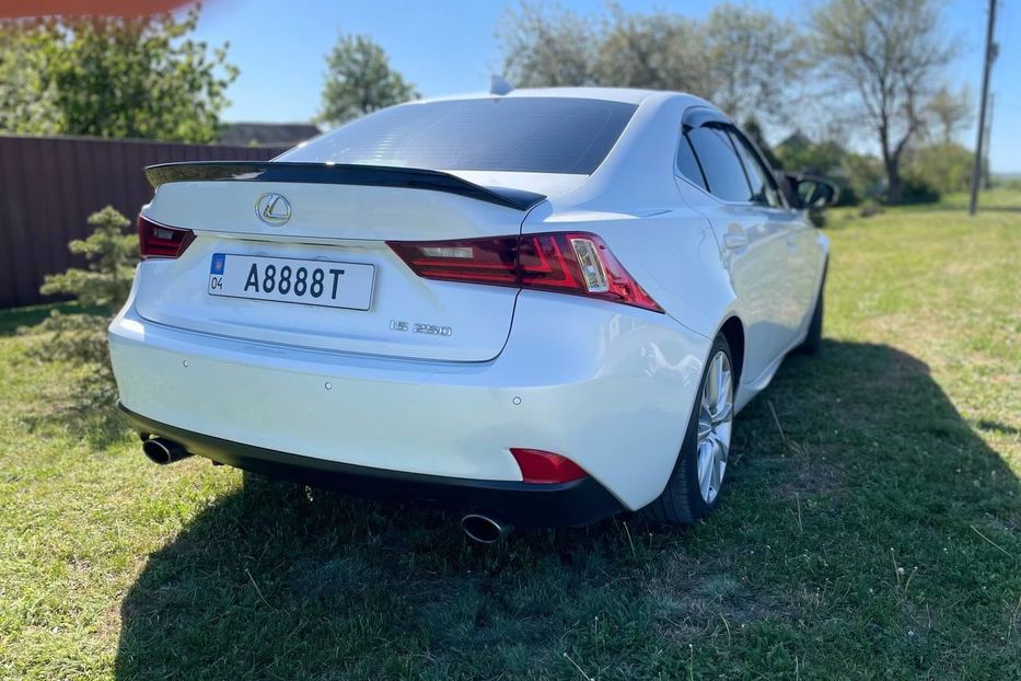 Продам Lexus IS 250 2013 года в Киеве