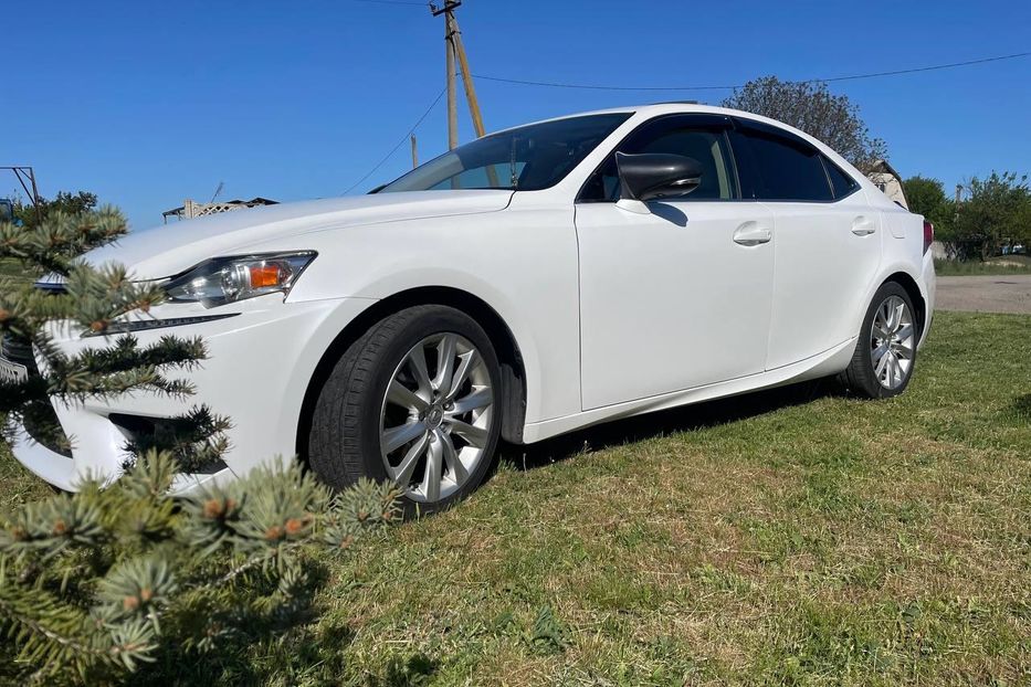Продам Lexus IS 250 2013 года в Киеве