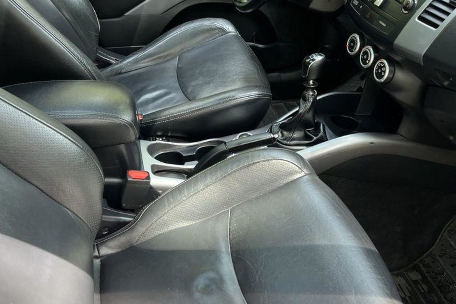 Продам Mitsubishi Pajero 2007 года в Ровно