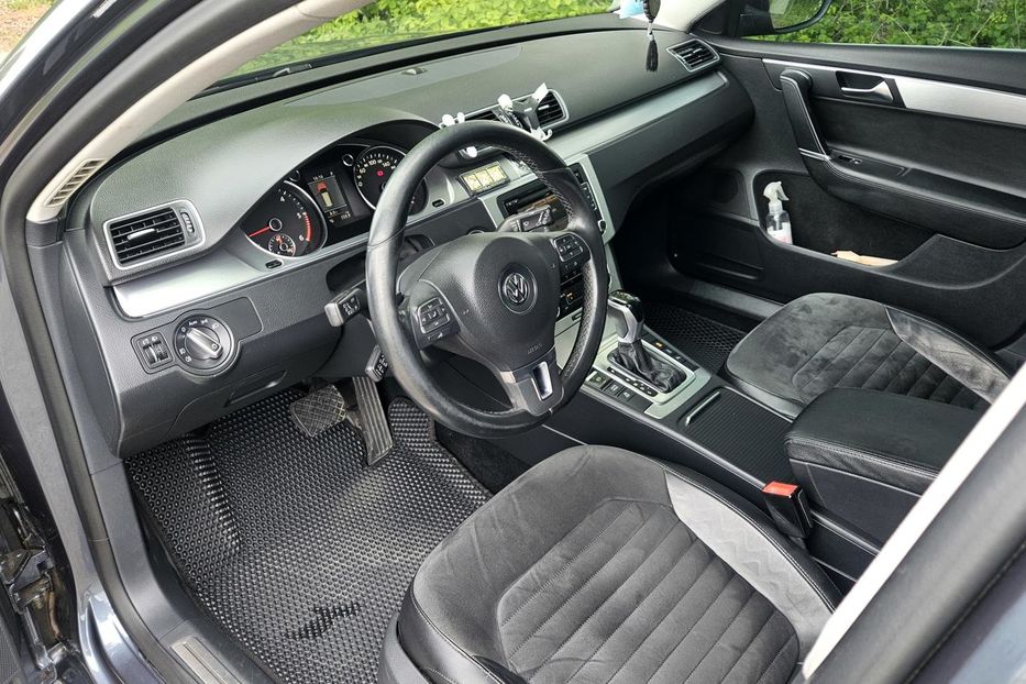 Продам Volkswagen Passat B7 2011 года в Львове