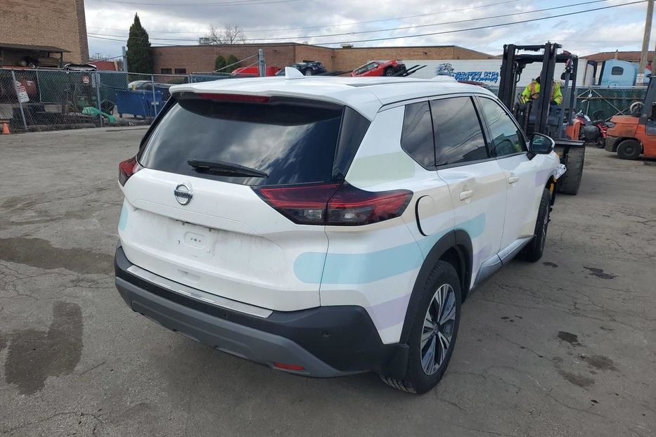 Продам Nissan Rogue 2021 года в Киеве