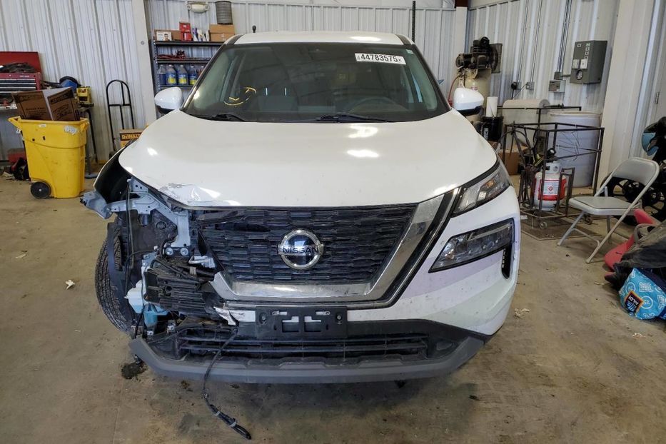 Продам Nissan Rogue 2021 года в Киеве