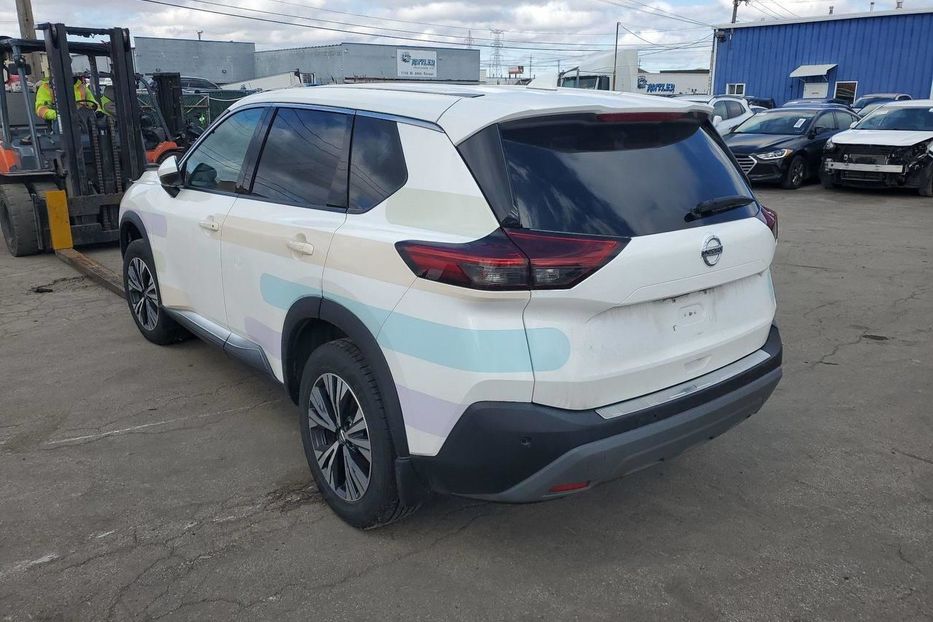 Продам Nissan Rogue 2021 года в Киеве