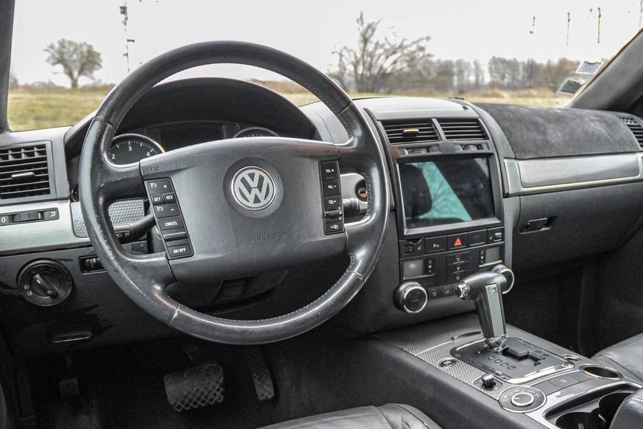 Продам Volkswagen Touareg 2007 года в Харькове