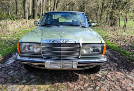 Продам Mercedes-Benz E-Class 123 1979 года в Львове
